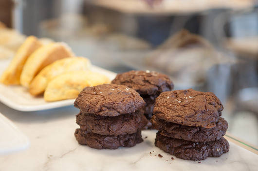 Salted corner brownies.